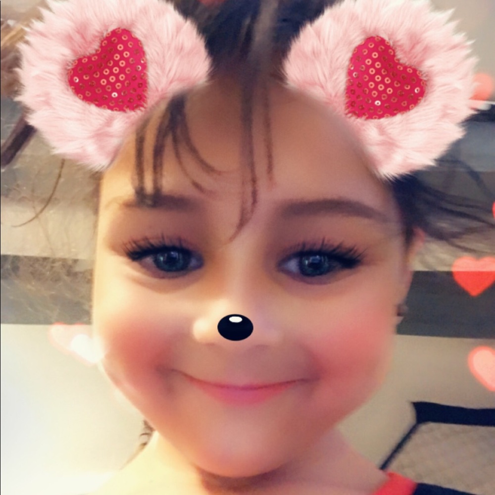 Meet your Posher, Elizabeth